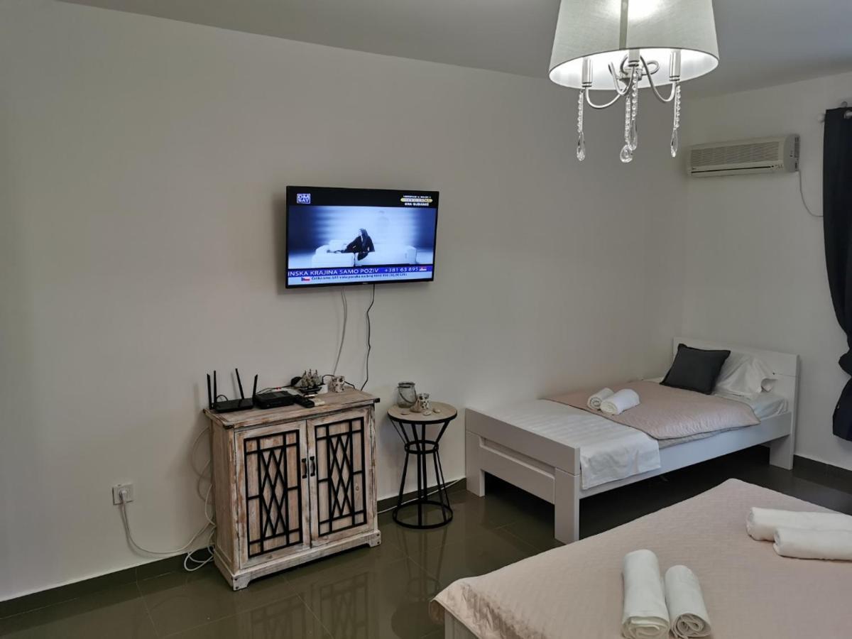 Ana Apartmani Sveti Stefan Exterior photo